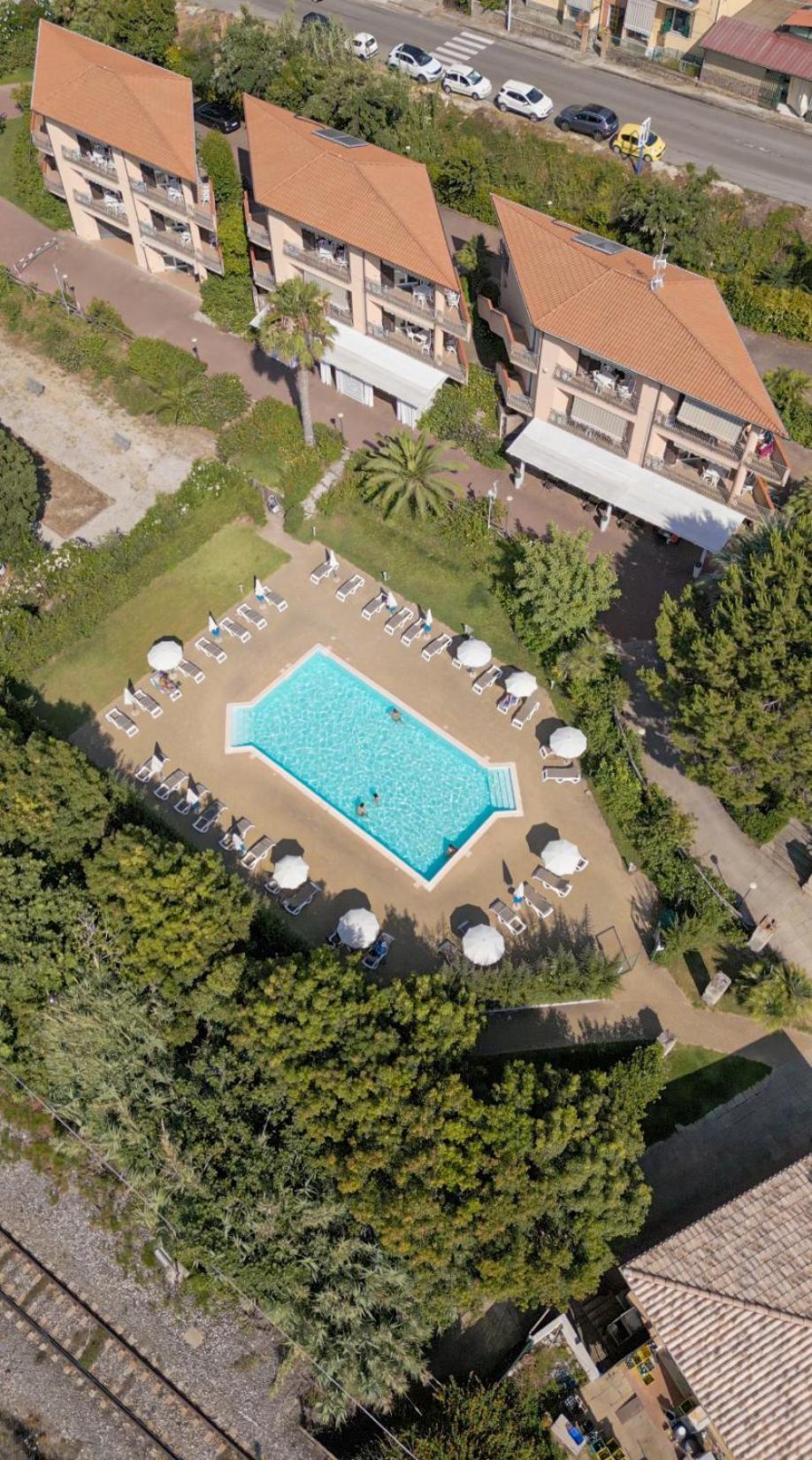 Residence Pietre Bianche Aparthotel Pizzo  Exterior photo